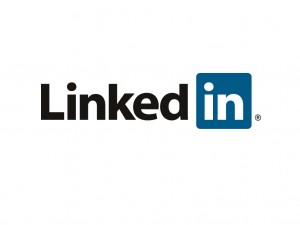 LinkedIn Rereleases Mobile Apps with Dramatic Changes