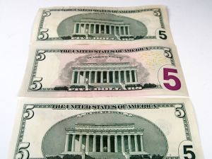 PayPal Waiving Fees for Rest of 2013 on New Mobile Processing Service